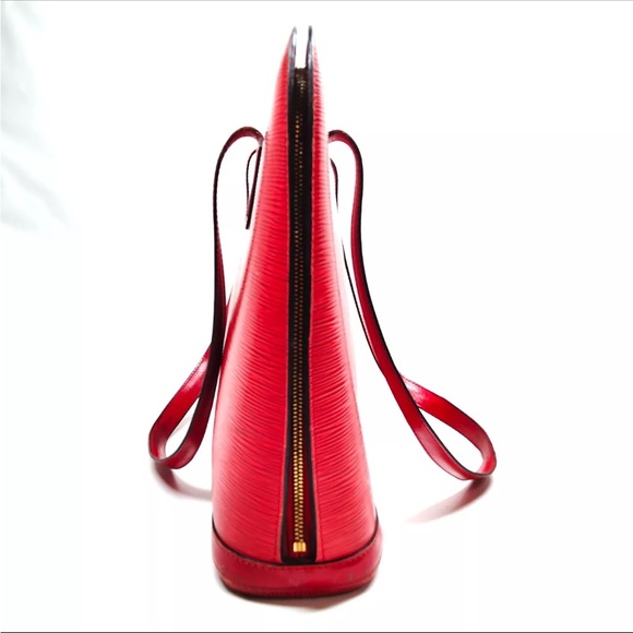 Authentic Louis Vuitton Lussac Red Epi Shoulder Bag - Picture 4 of 13